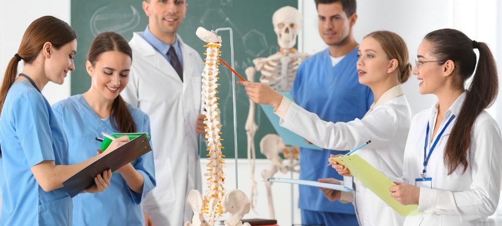 medical-students-studying-human-spine-structure-in-2026-01-11-11-08-44-utc(1)
